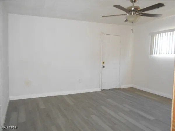 $1,700 | 2137 East St Louis Avenue, Las Vegas, NV 89104
