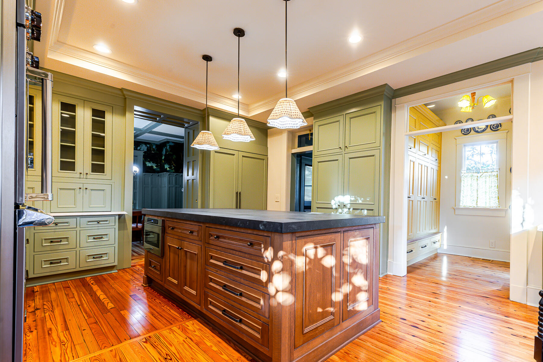 173 Tradd Street Charleston, SC 29401 - Photo 30 of 111 JW-82