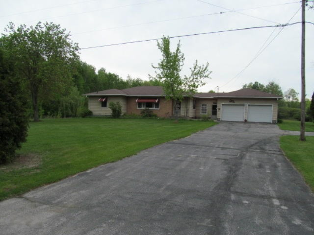 2796 South Sullivan Road Ravenna, MI 49451 - Photo 3 of 31 IMG_3703