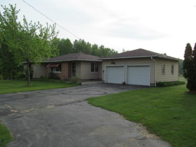 2796 South Sullivan Road Ravenna, MI 49451 - Photo 5 of 31 IMG_3697