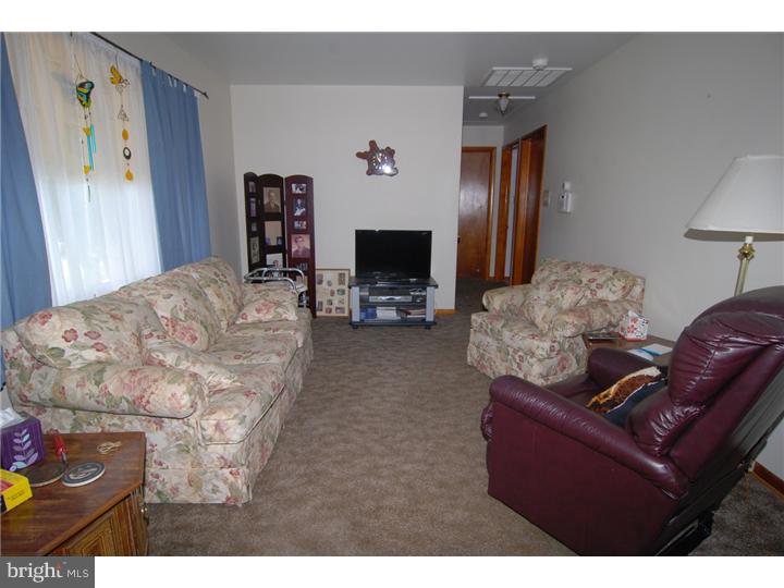 1208 Liberty Avenue Reading, PA 19607 - Photo 6 of 14