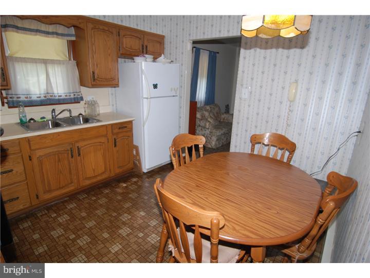 1208 Liberty Avenue Reading, PA 19607 - Photo 8 of 14