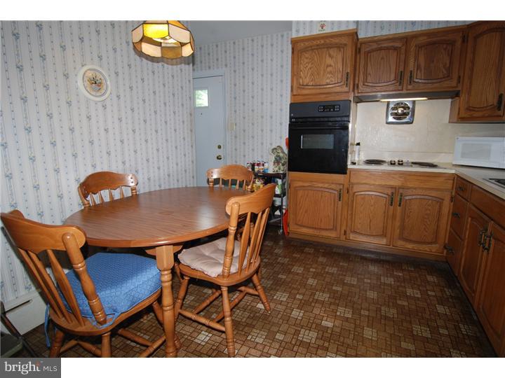 1208 Liberty Avenue Reading, PA 19607 - Photo 9 of 14