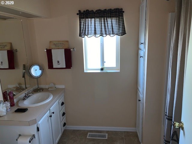 2769 Maia Loop Springfield, OR 97477 - Photo 8 of 19