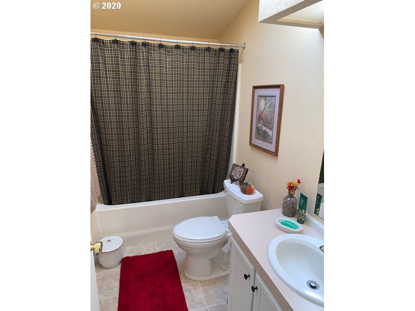 2769 Maia Loop Springfield, OR 97477 - Photo 9 of 19