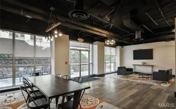 $45,000 | 210 North 17th Street, Unit 411, St. Louis, MO 63103