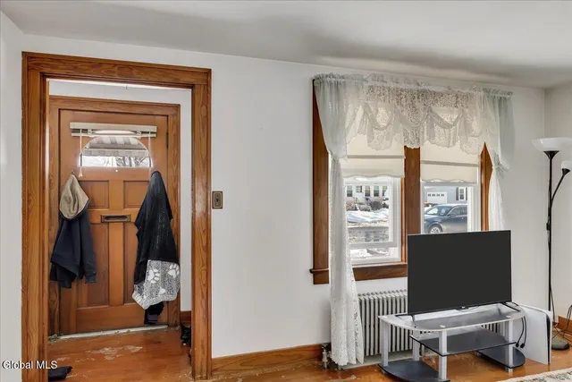 $235,000 | 1034 Wallace Avenue, Rotterdam, NY 12306