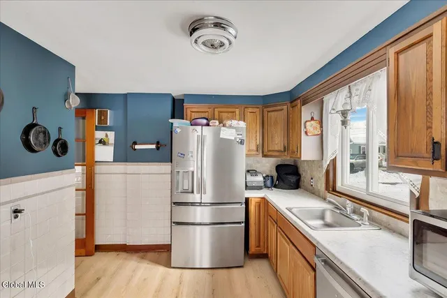 $235,000 | 1034 Wallace Avenue, Rotterdam, NY 12306