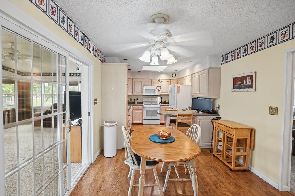 106 East Hillshire Road Decatur, IL 62521 - Photo 12 of 40 Gallery Image 12