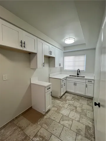 $1,725 | 12701 Cranbrook Avenue, Unit C, Hawthorne, CA 90250