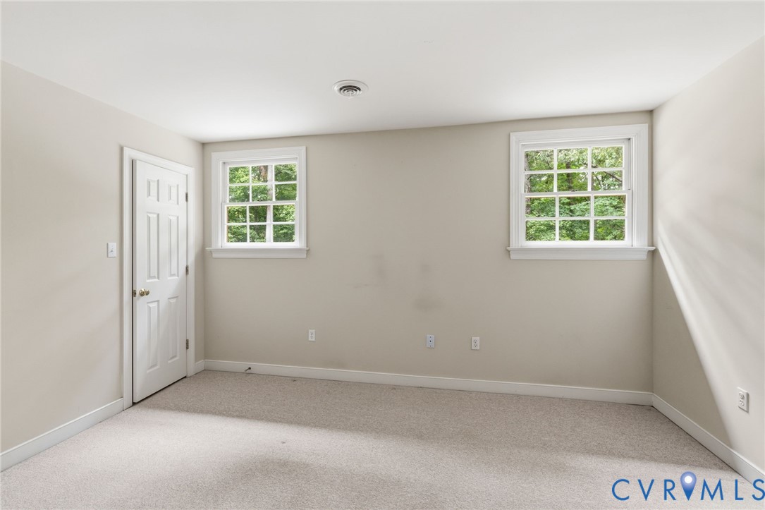 2615 Salisbury Road Midlothian, VA 23113 - Photo 25 of 36 an empty room with a window