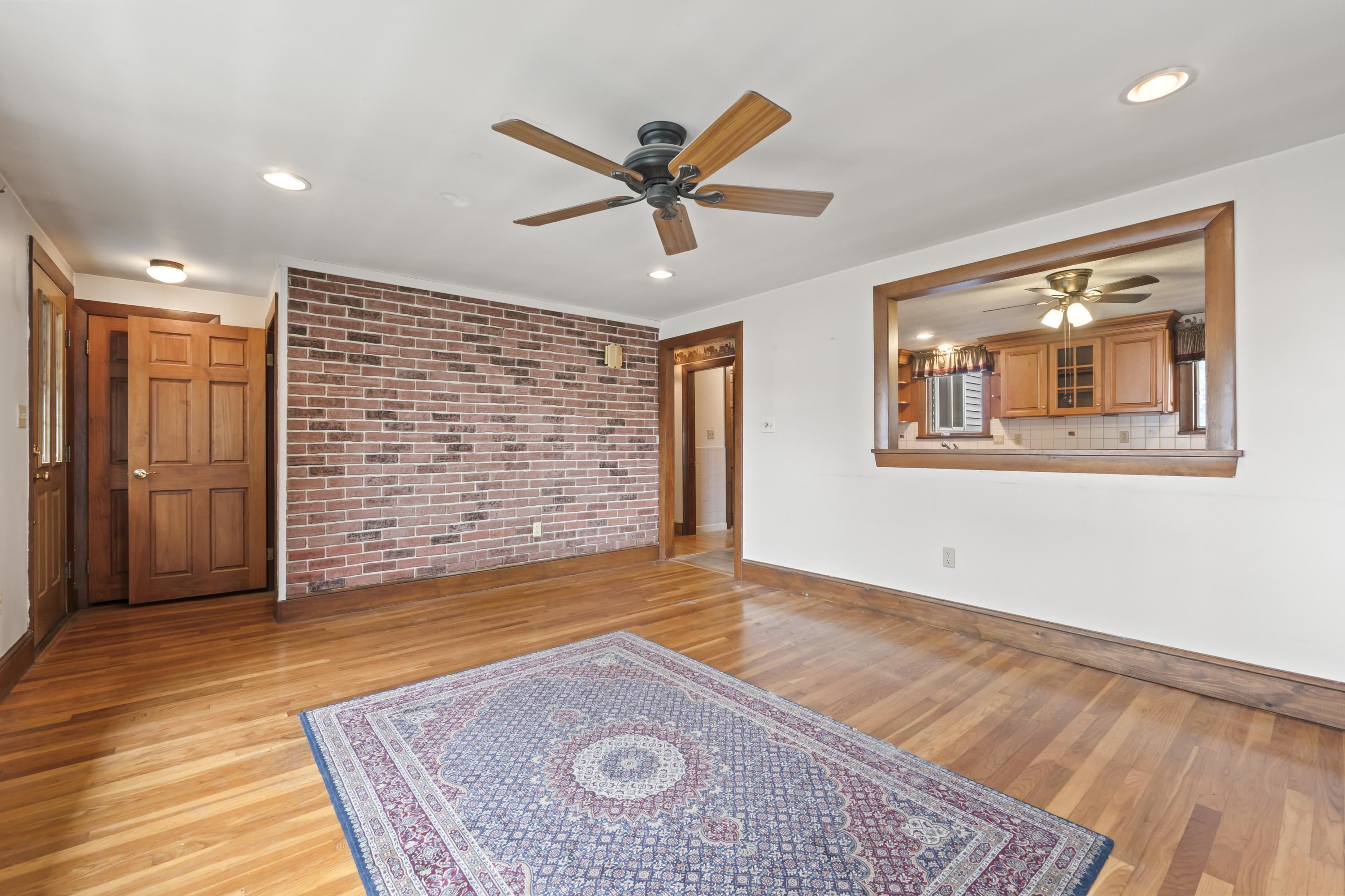 9 Elizabeth Street Rochester, NH 03867 - Photo 19 of 23