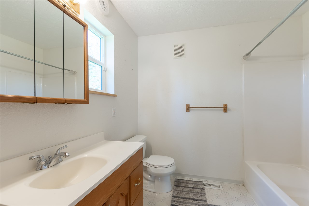 34919 North Conklin Road Elk, WA 99009 - Photo 13 of 20