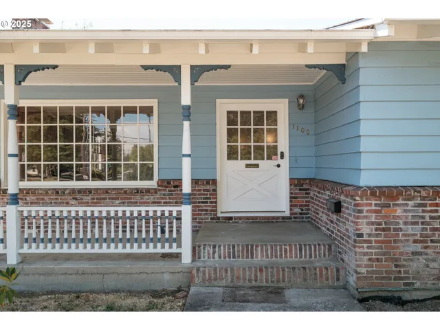 $800,000 | 1100 Northwest Dixon Street, Corvallis, OR 97330