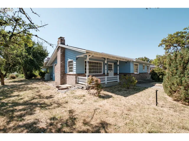 $800,000 | 1100 Northwest Dixon Street, Corvallis, OR 97330