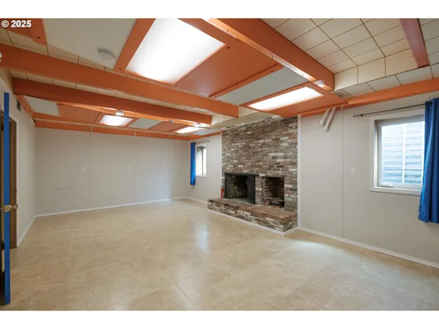 $800,000 | 1100 Northwest Dixon Street, Corvallis, OR 97330