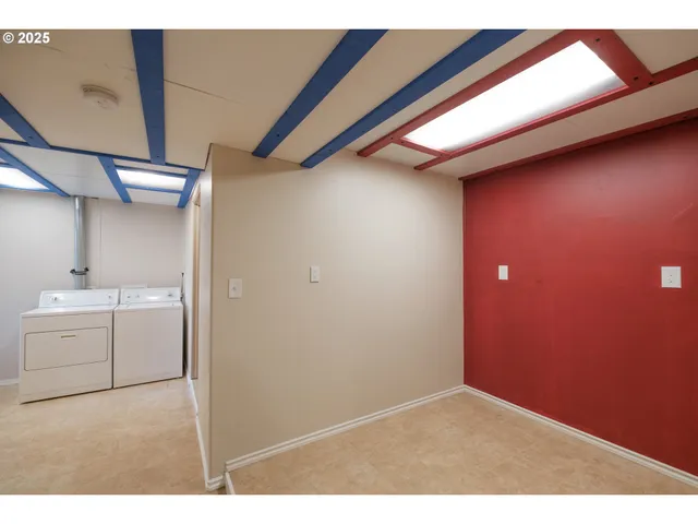 $800,000 | 1100 Northwest Dixon Street, Corvallis, OR 97330