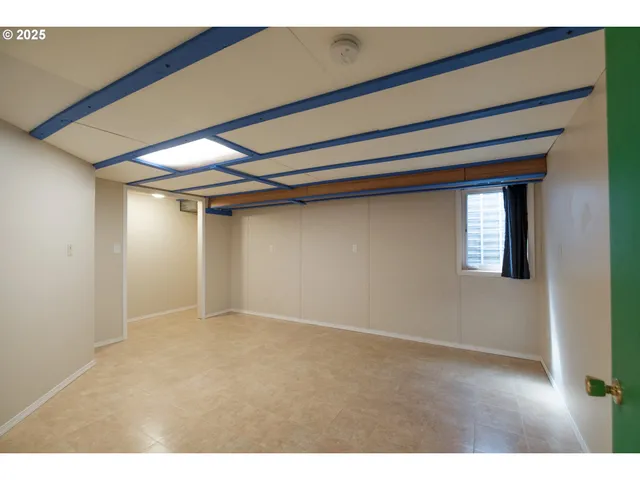 $800,000 | 1100 Northwest Dixon Street, Corvallis, OR 97330