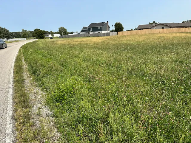 $150,000 | 1200 North East, Shirley, IN 47384