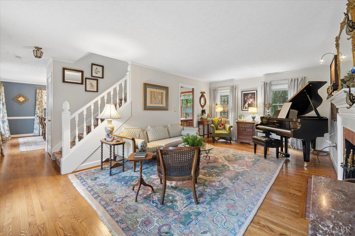 3289 Peaks Road Bedford, VA 24523 - Photo 20 of 71 a living room with furniture and wooden floor