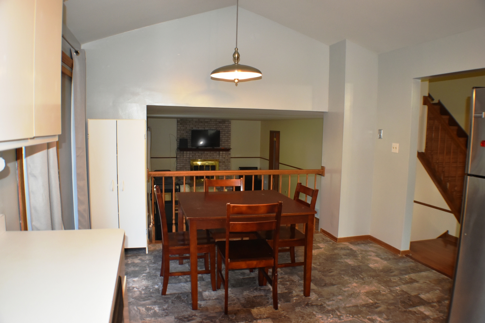 633 Gavin Avenue Romeoville, IL 60446 - Photo 11 of 33 a view of a dining room with furniture