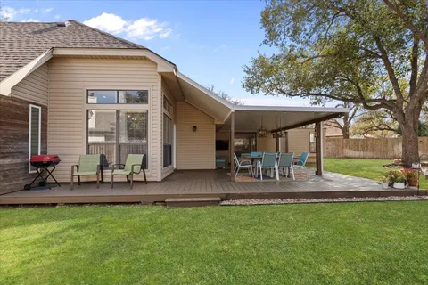 $389,900 | 701 South Stuart Cove, Leander, TX 78641