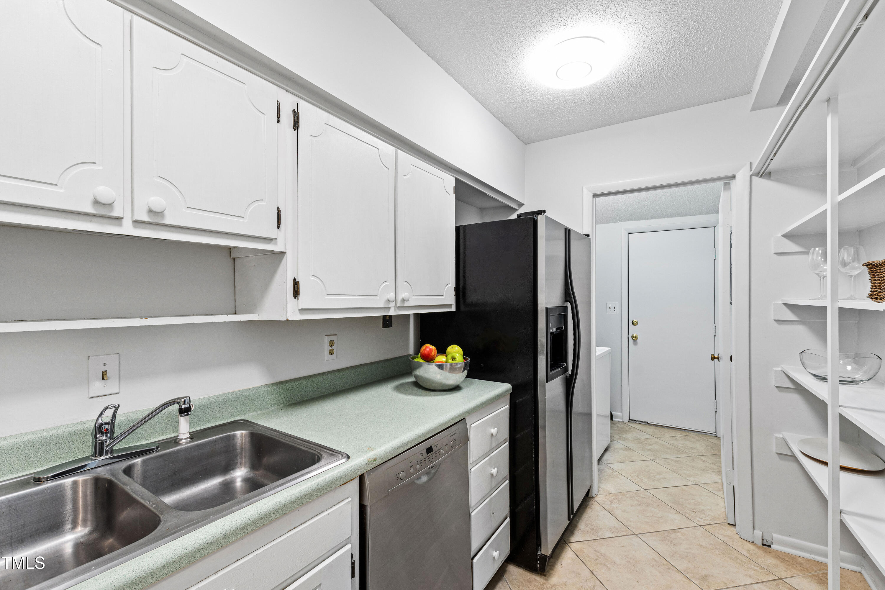 4633 Edwards Mill Road Raleigh, NC 27612 - Photo 14 of 29 Edwards (19)