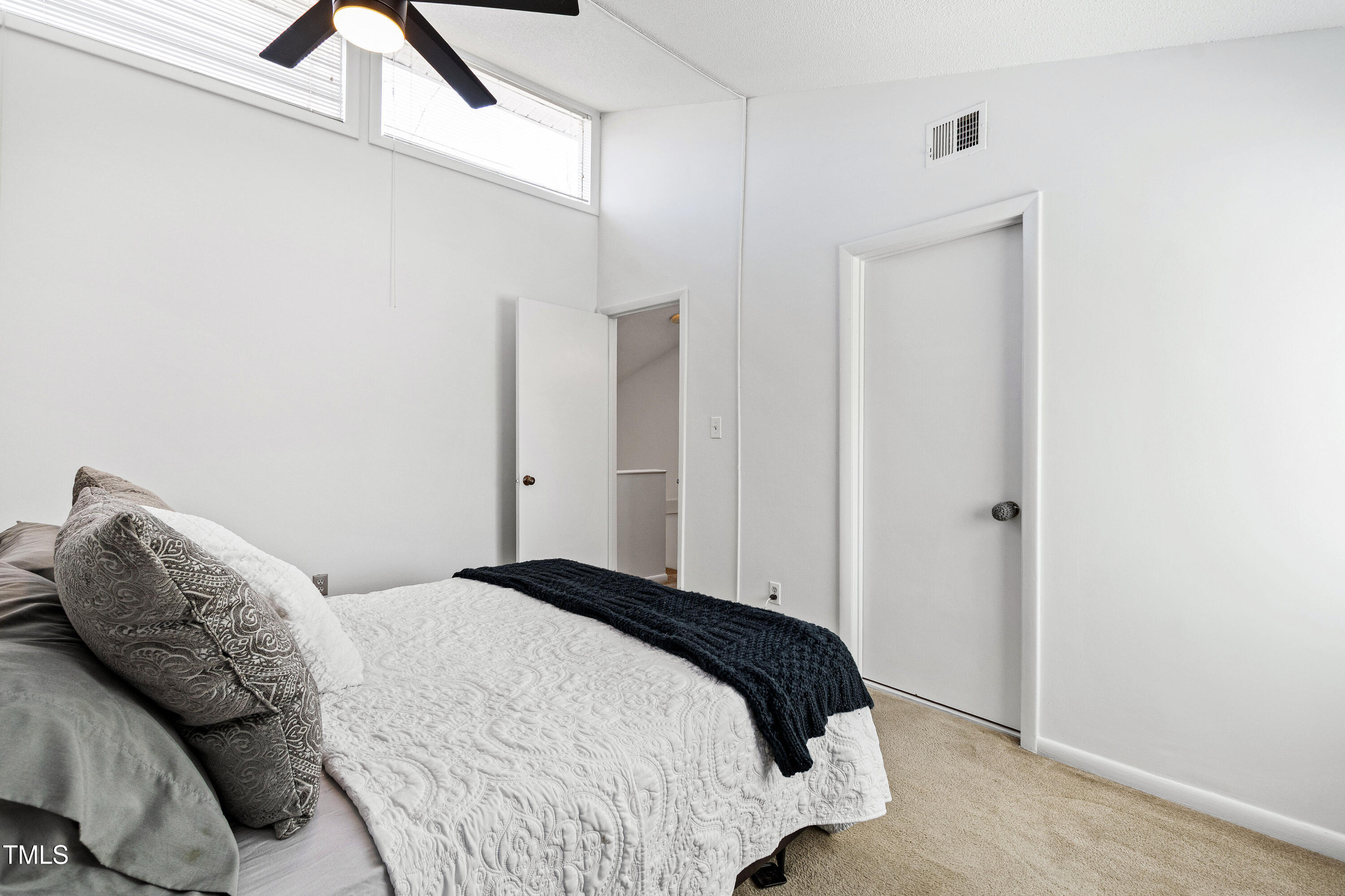 4633 Edwards Mill Road Raleigh, NC 27612 - Photo 21 of 29 Edwards (28)