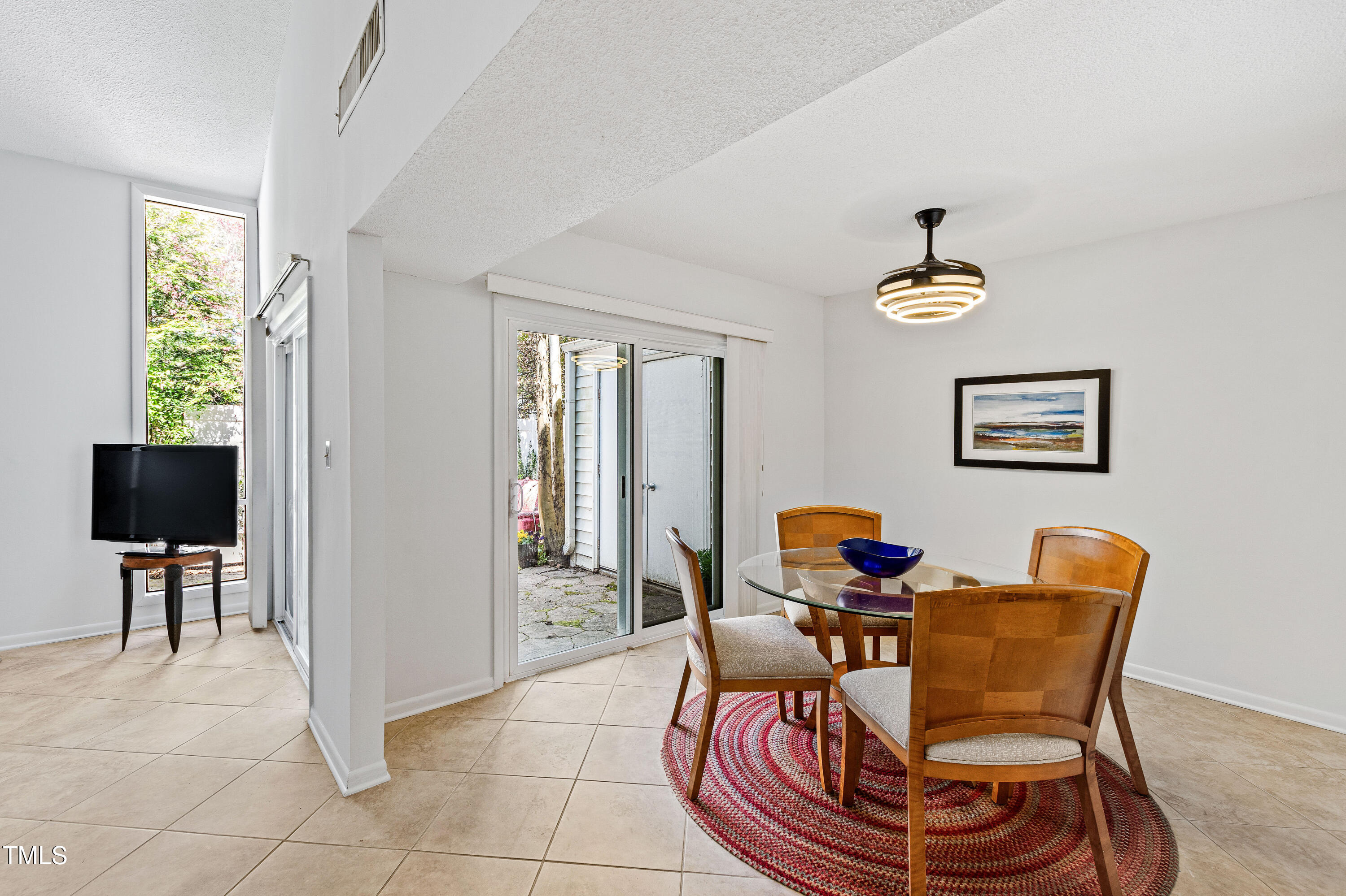 4633 Edwards Mill Road Raleigh, NC 27612 - Photo 9 of 29 Edwards (13)