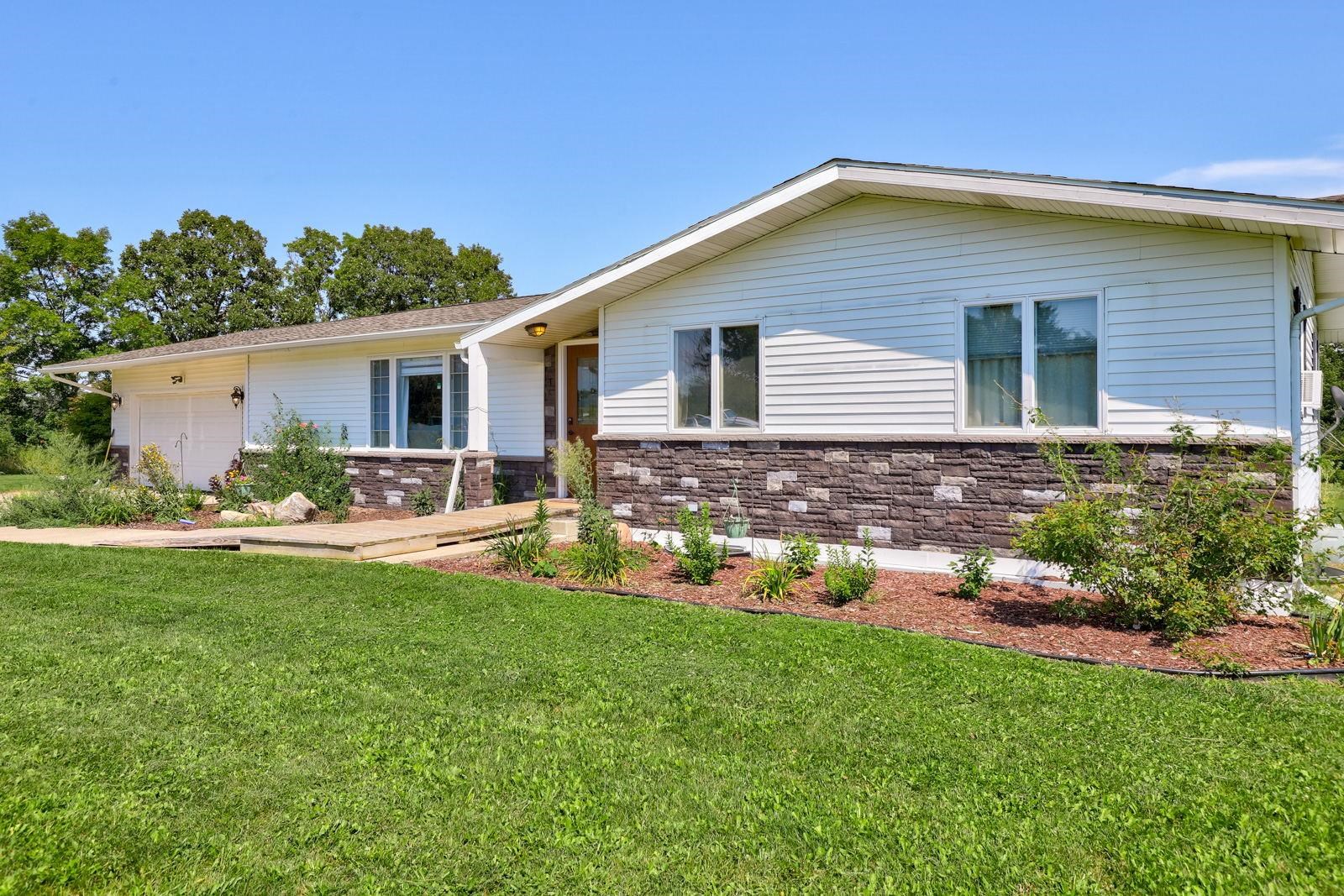 2160 Colwood Road Caro, MI 48723 - Photo 2 of 35