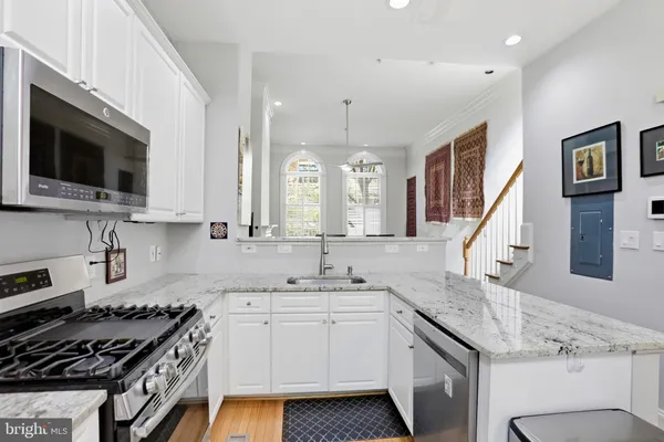 $1,049,000 | 607 North St Asaph Street, Alexandria, VA 22314