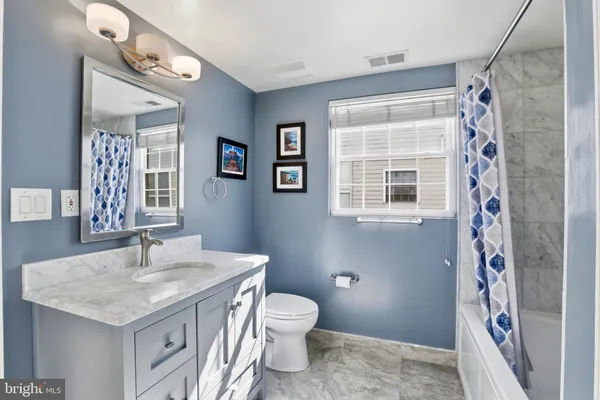 $1,049,000 | 607 North St Asaph Street, Alexandria, VA 22314