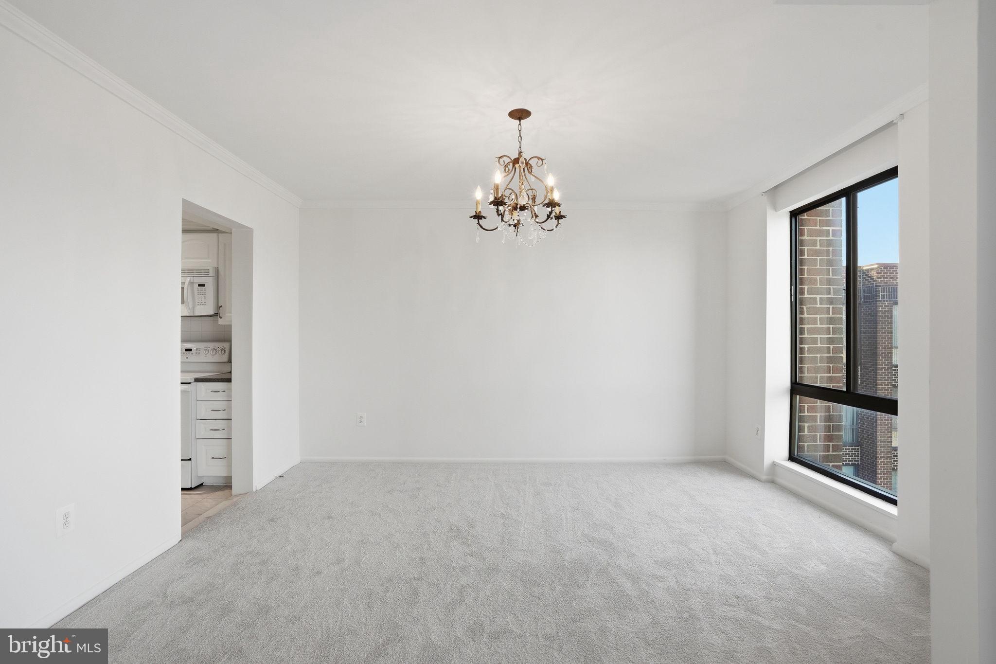 7 Slade Avenue, Unit 717 Baltimore, MD 21208 - Photo 4 of 31 Dining room.