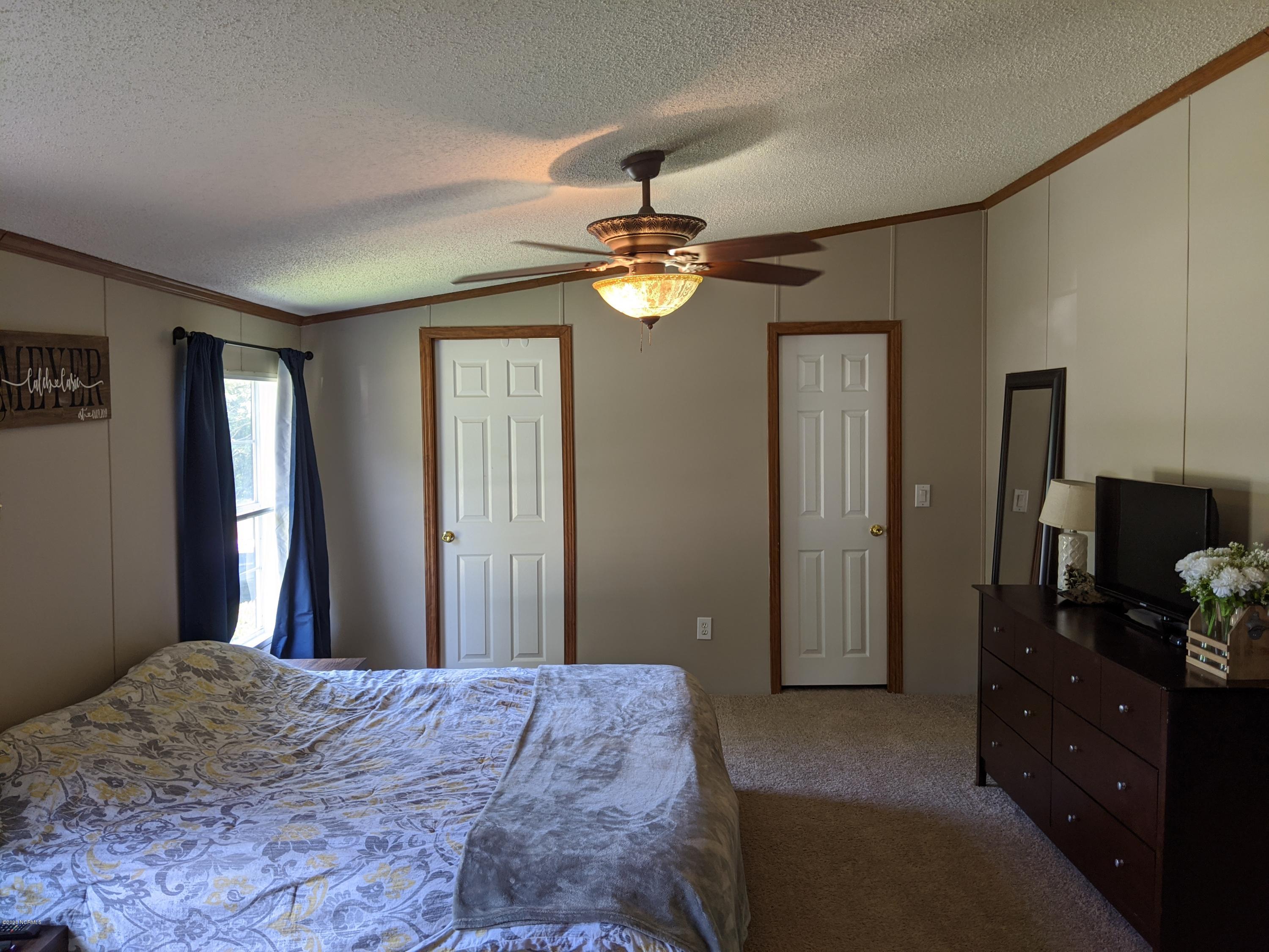 292 Fire Tower Road Richlands, NC 28574 - Photo 15 of 40 Master Bedroom