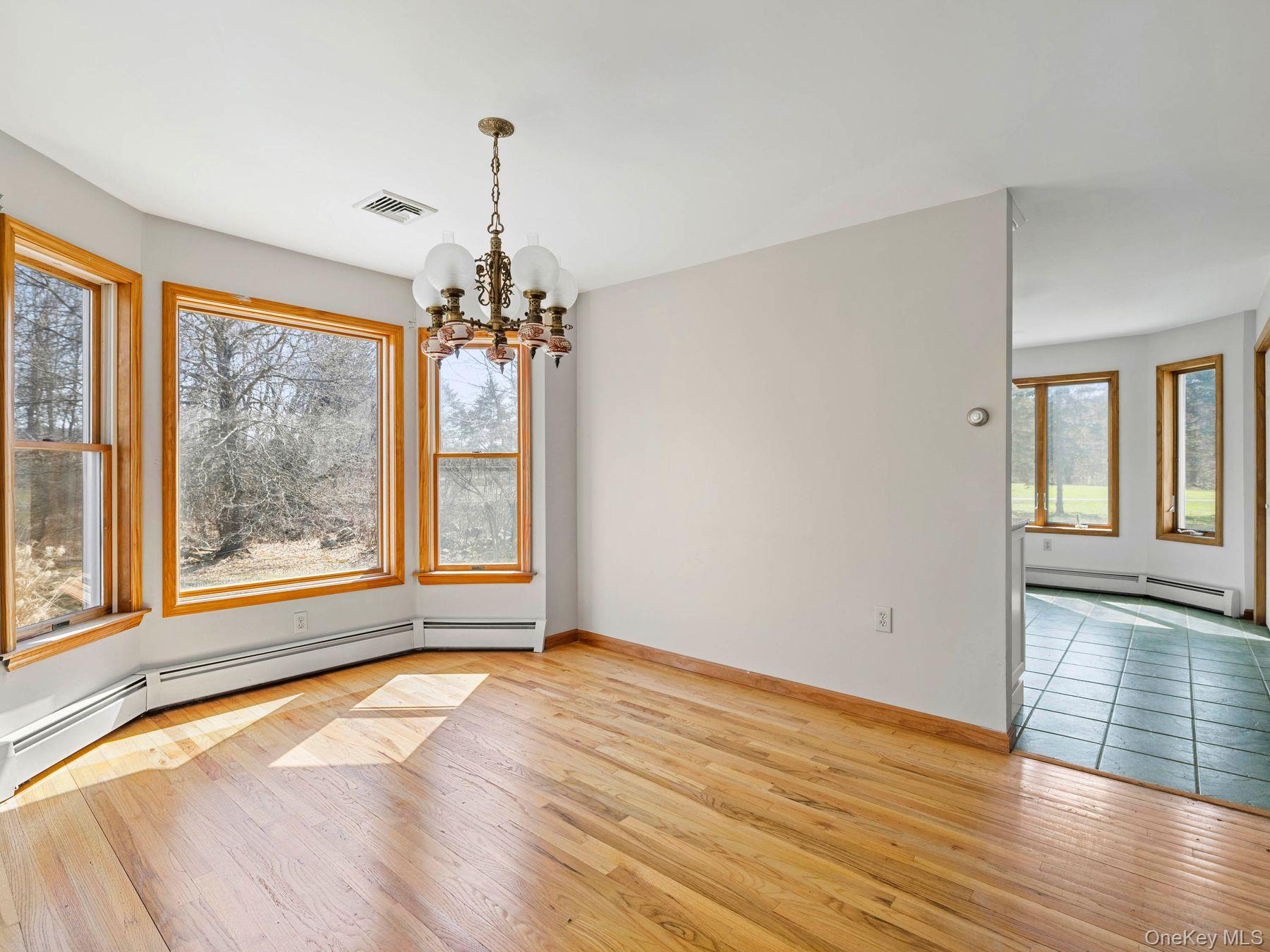 70 King Road Middletown, NY 10941 - Photo 11 of 44