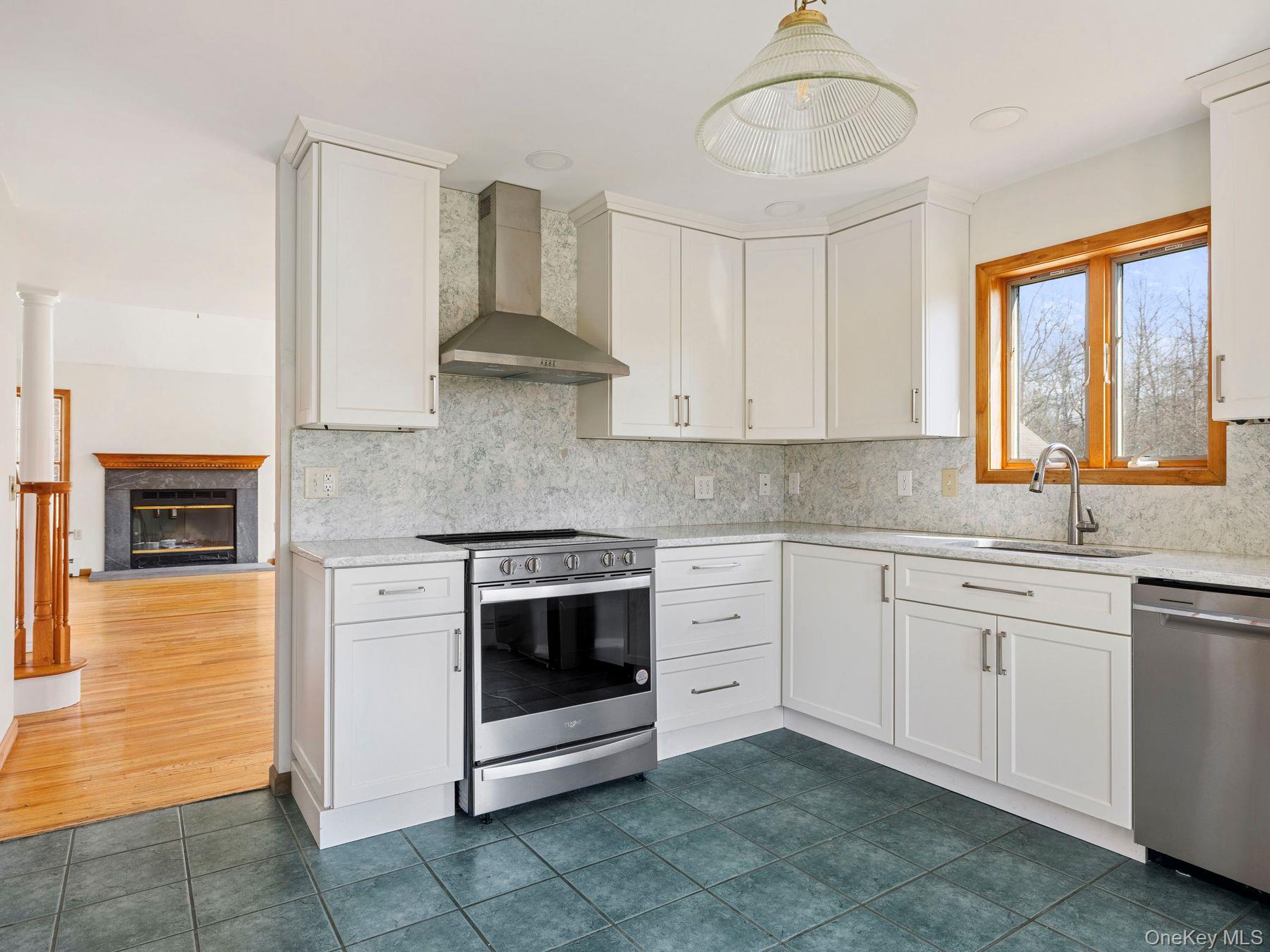 70 King Road Middletown, NY 10941 - Photo 12 of 44