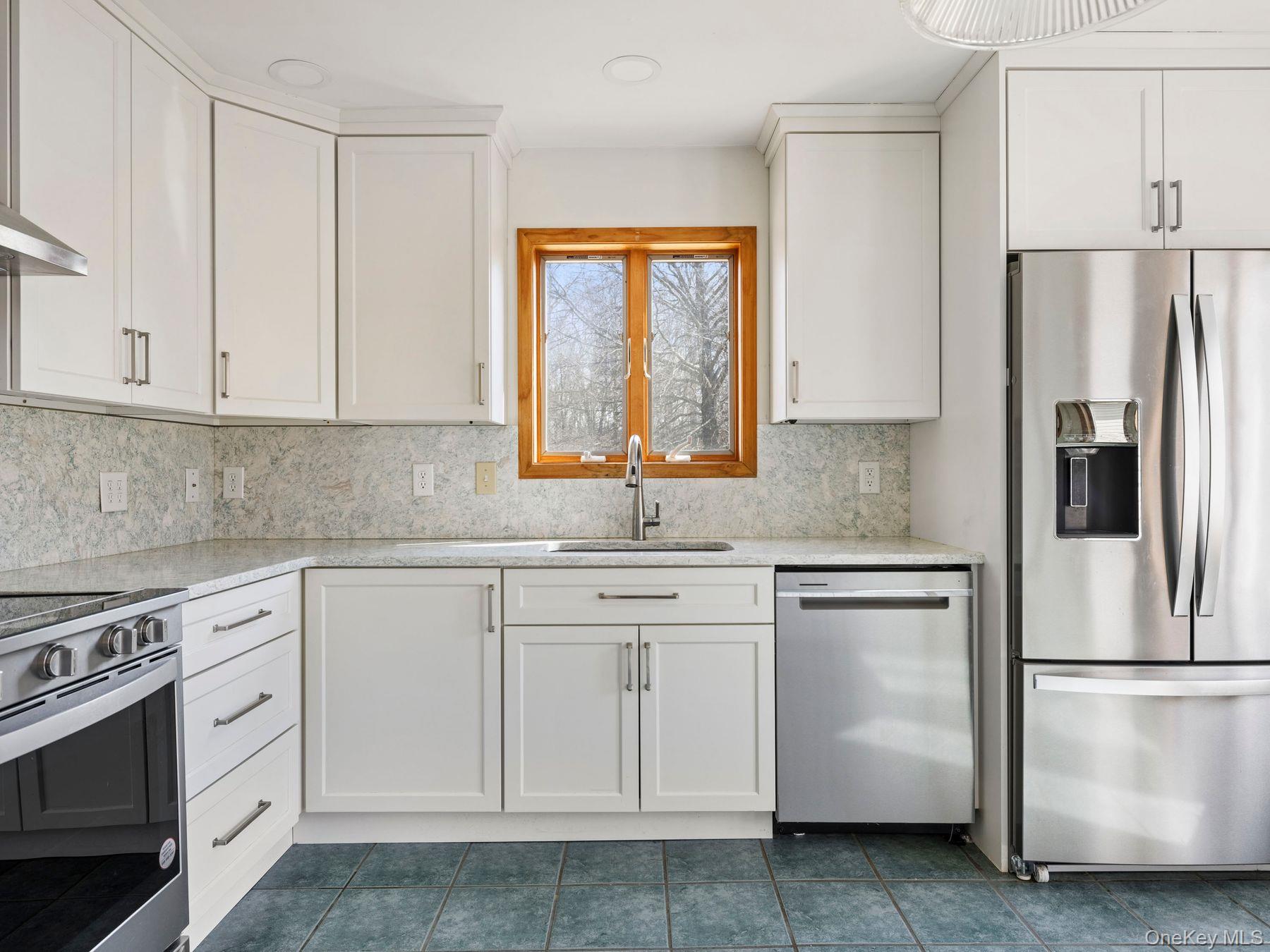 70 King Road Middletown, NY 10941 - Photo 13 of 44