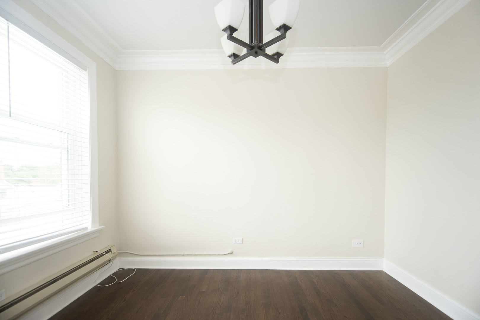 918 Green Bay Road, Unit 3H Winnetka, IL 60093 - Photo 13 of 14 a view of a small space with wooden floor and a window