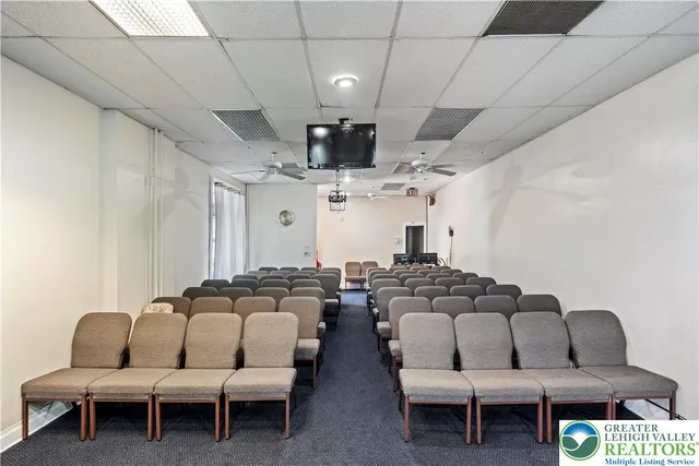 $600,000 | 247 North 10th Street, Allentown, PA 18102