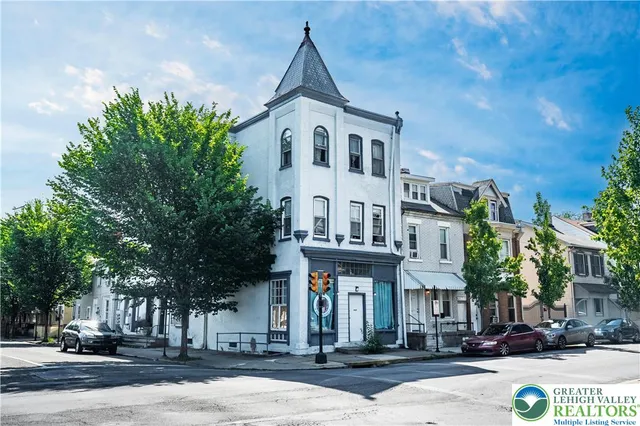 $600,000 | 247 North 10th Street, Allentown, PA 18102