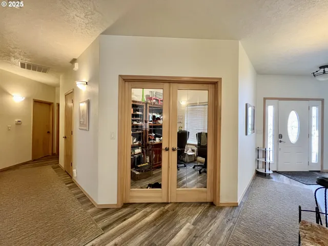 $489,900 | 994 East Hurlburt Avenue, Hermiston, OR 97838