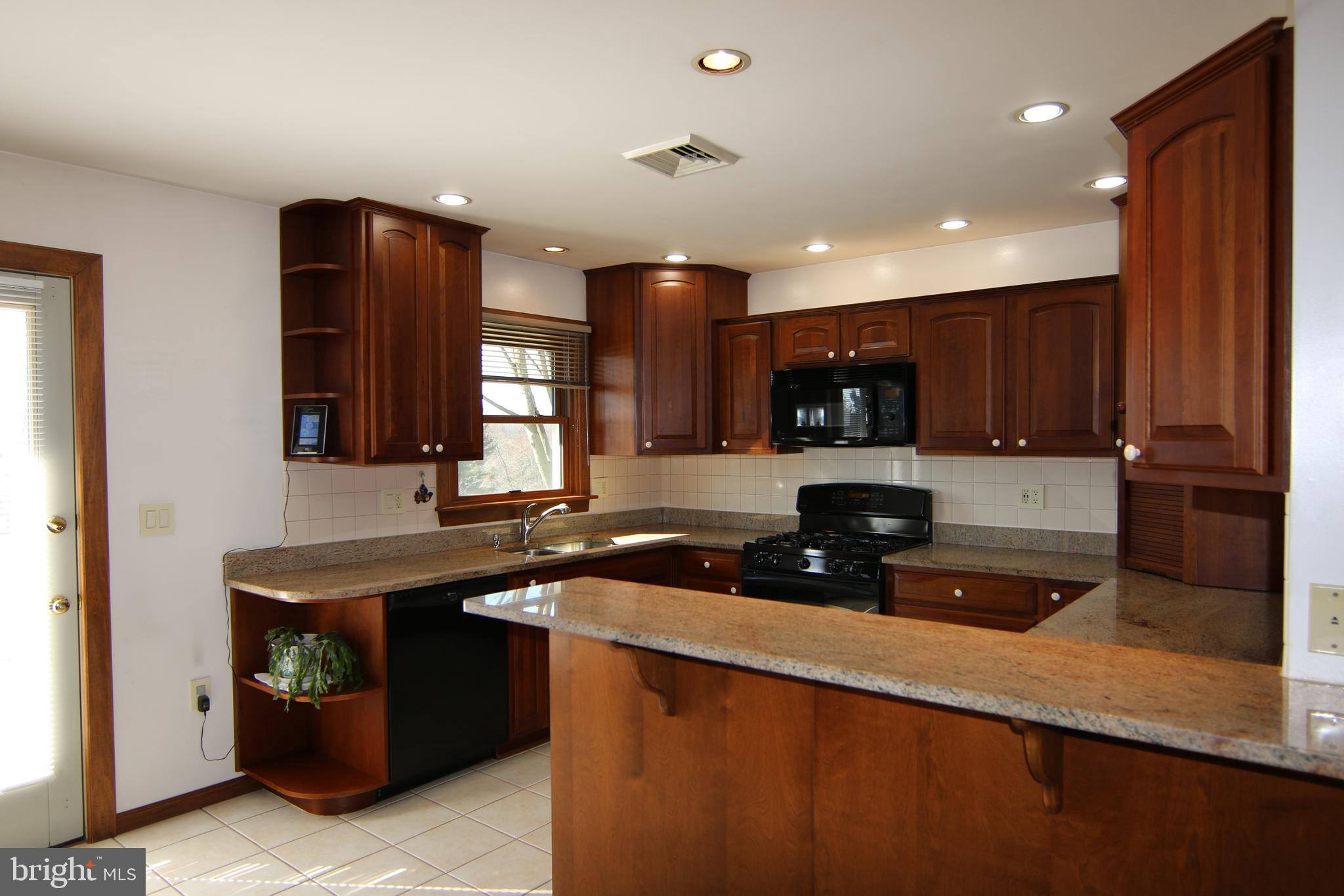 16 Heatherland Road Middletown, PA 17057 - Photo 8 of 45 Gallery Image 8