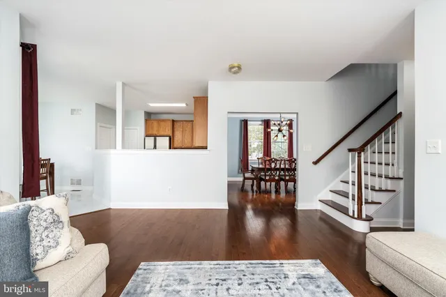 $1,100,000 | 10 North Street, Robbinsville, NJ 08691