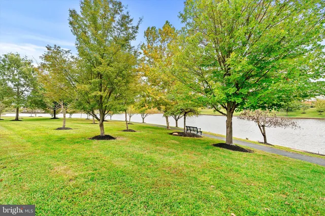 $1,100,000 | 10 North Street, Robbinsville, NJ 08691