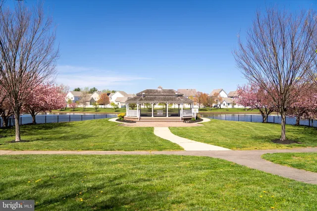 $1,100,000 | 10 North Street, Robbinsville, NJ 08691