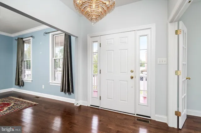 $1,100,000 | 10 North Street, Robbinsville, NJ 08691