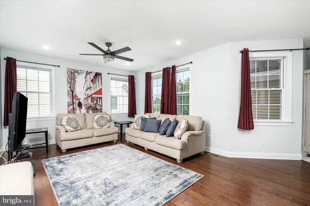 $1,100,000 | 10 North Street, Robbinsville, NJ 08691