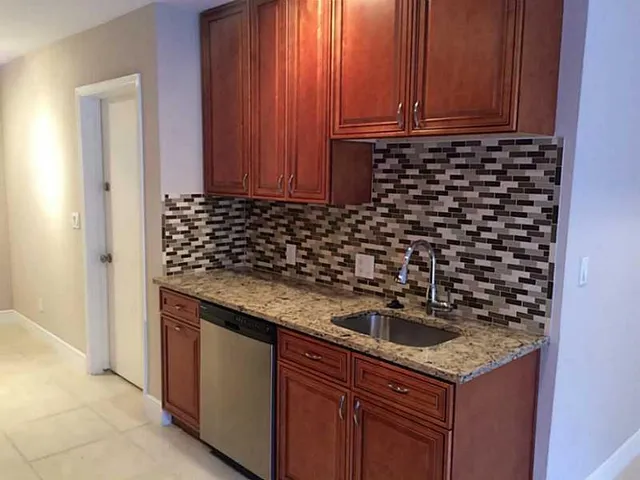 $2,900 | Undisclosed Address, Plantation, FL 33324