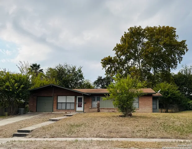 $185,500 | 107 East Crestline, San Antonio, TX 78229
