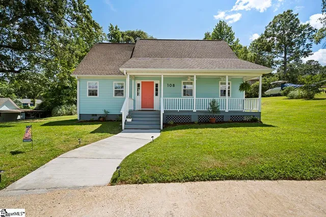 $339,900 | 108 Lakeshore Drive, Greenwood, SC 29649